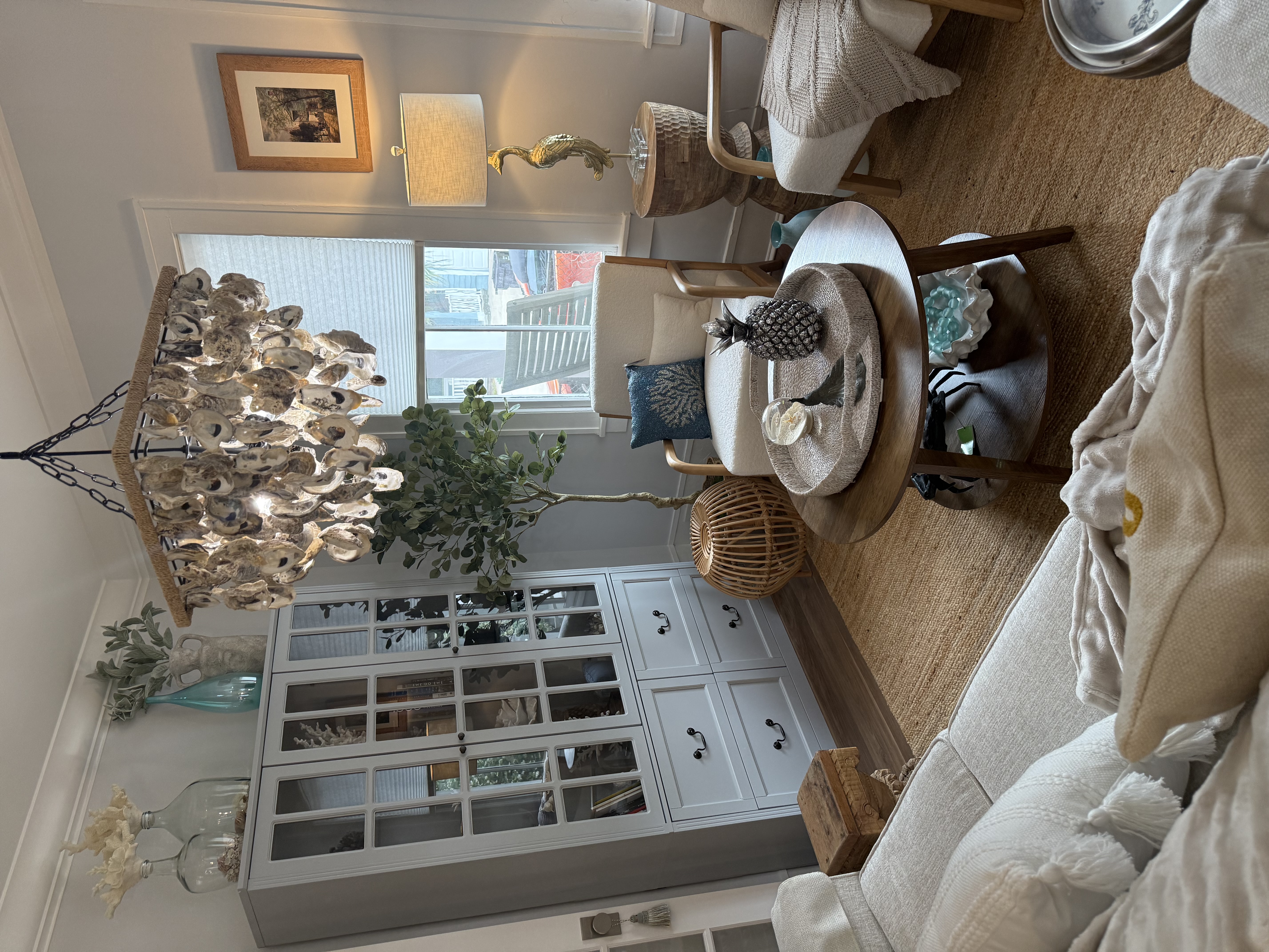 A CHIC AIRB&B IN HISTORICAL ST.AUGUSTINE, FLA. interior by Madeline’s Chic Interiors