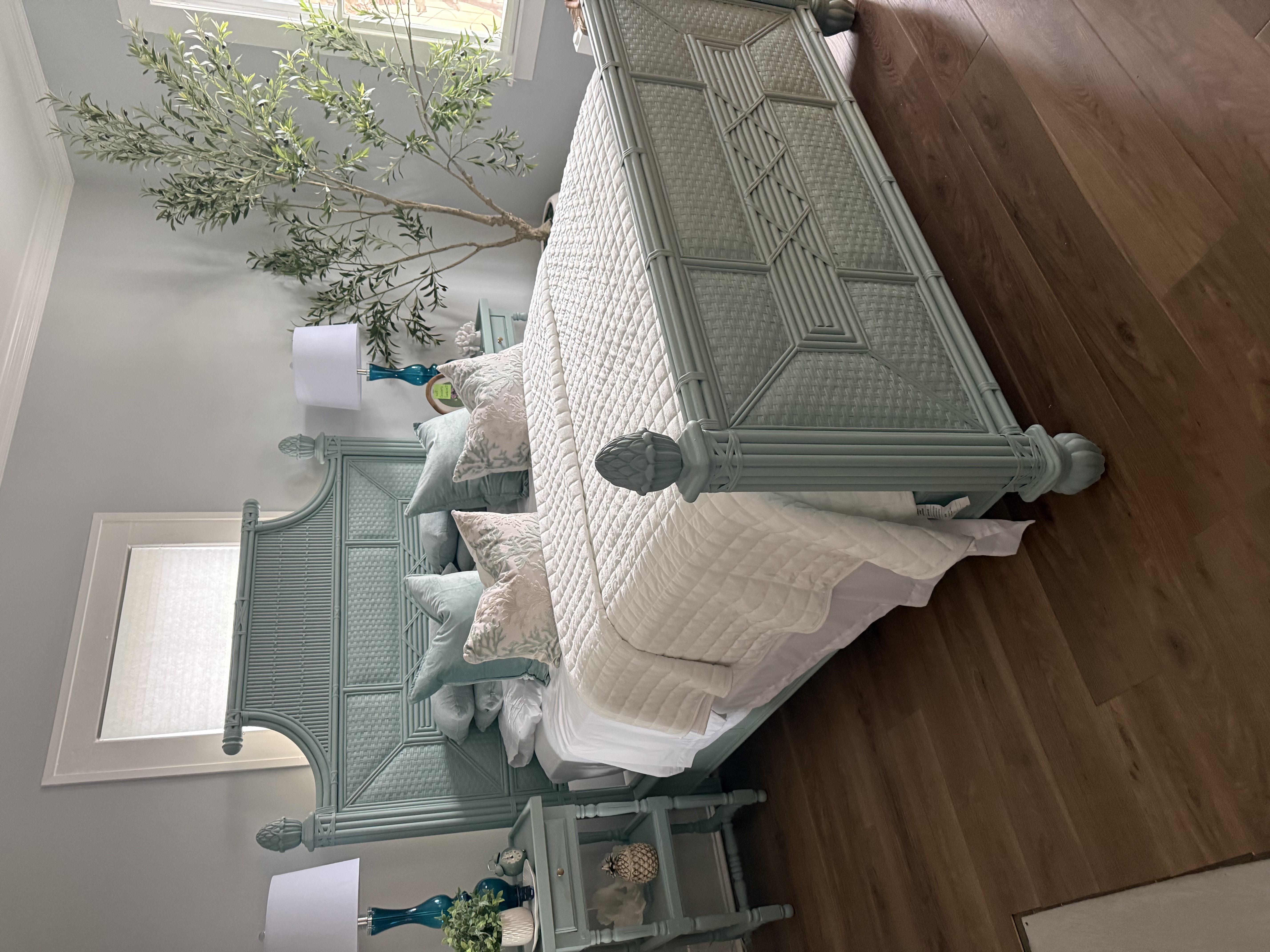 A CHIC AIRB&B IN HISTORICAL ST.AUGUSTINE, FLA. — interior photograph 11 by Madeline’s Chic Interiors