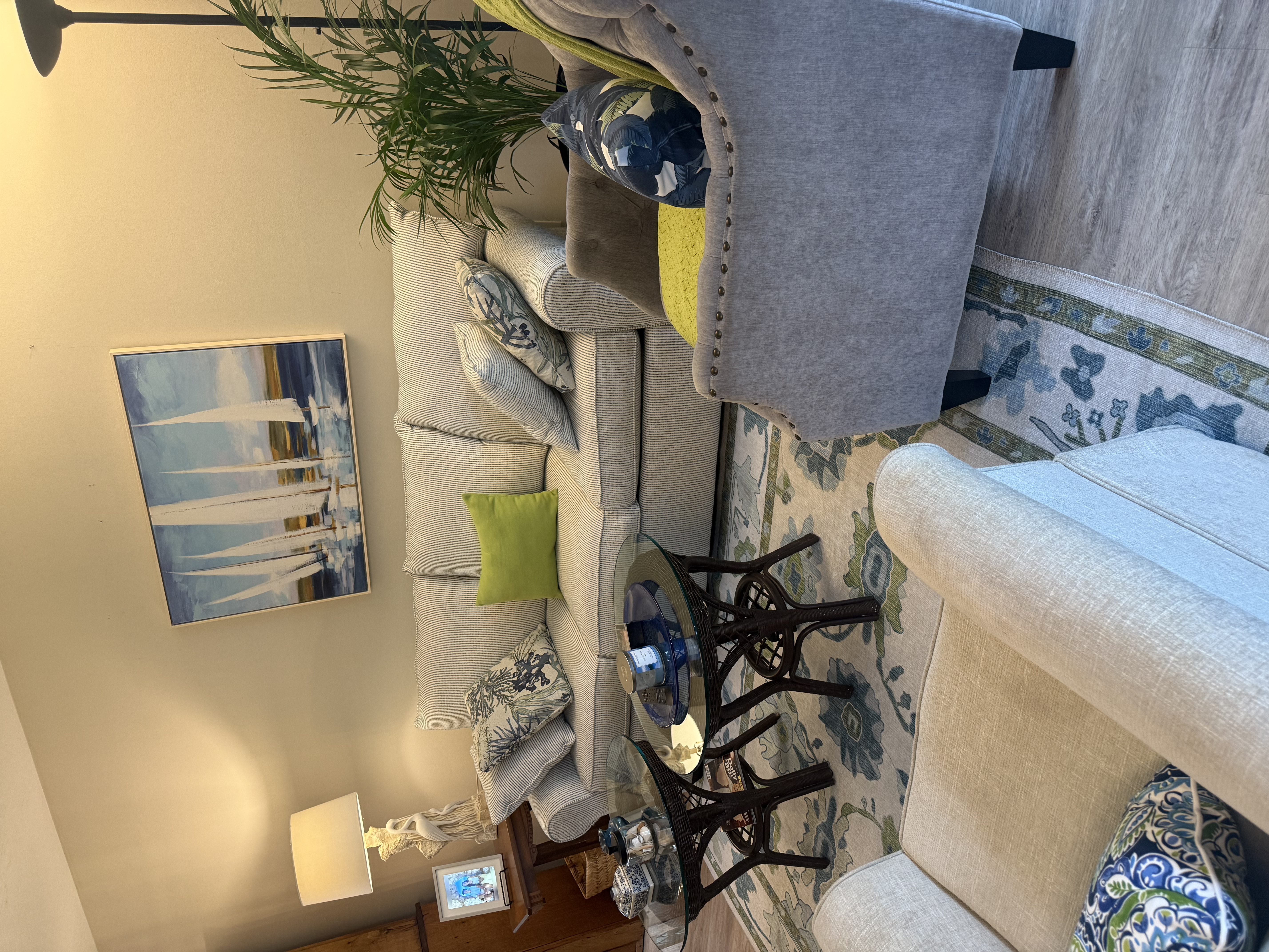 A MIX OF VINTAGE TREASURES AND THRIFTED FINDS — interior photograph 1 by Madeline’s Chic Interiors