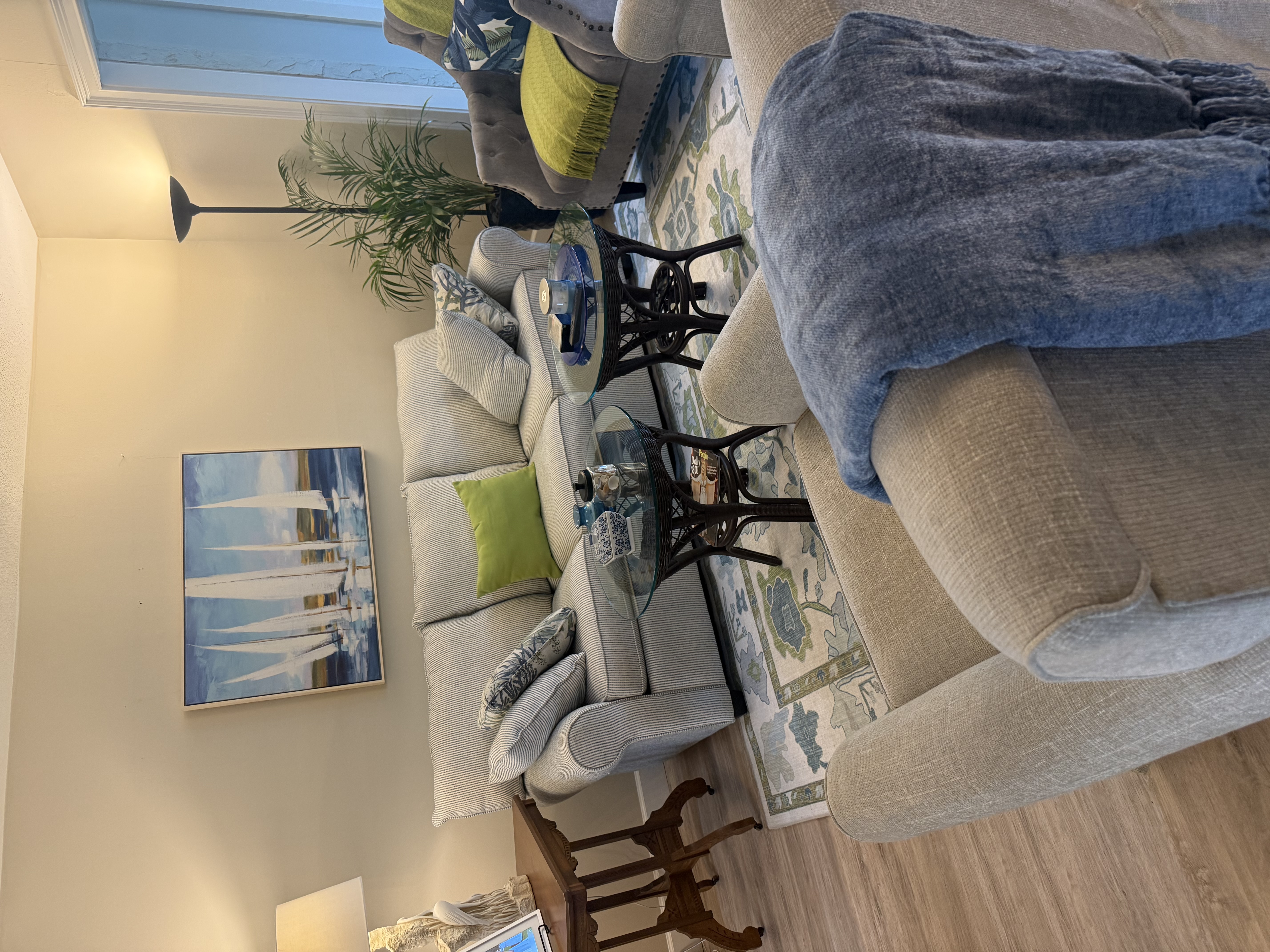 A MIX OF VINTAGE TREASURES AND THRIFTED FINDS — interior photograph 4 by Madeline’s Chic Interiors