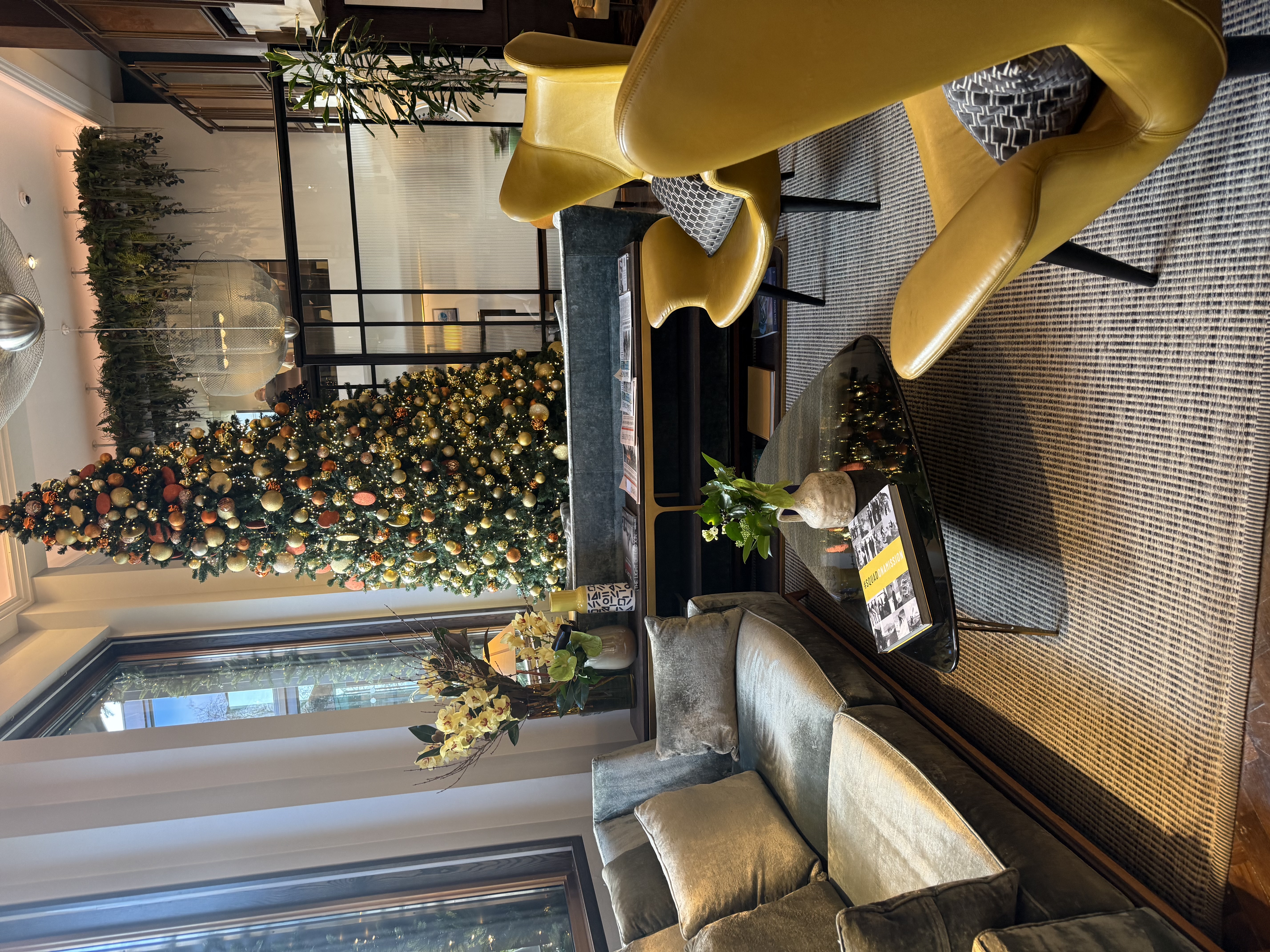 MADELINE CAN DECORATE YOUR HOME FOR THE HOLIDAYS — interior photograph 1 by Madeline’s Chic Interiors
