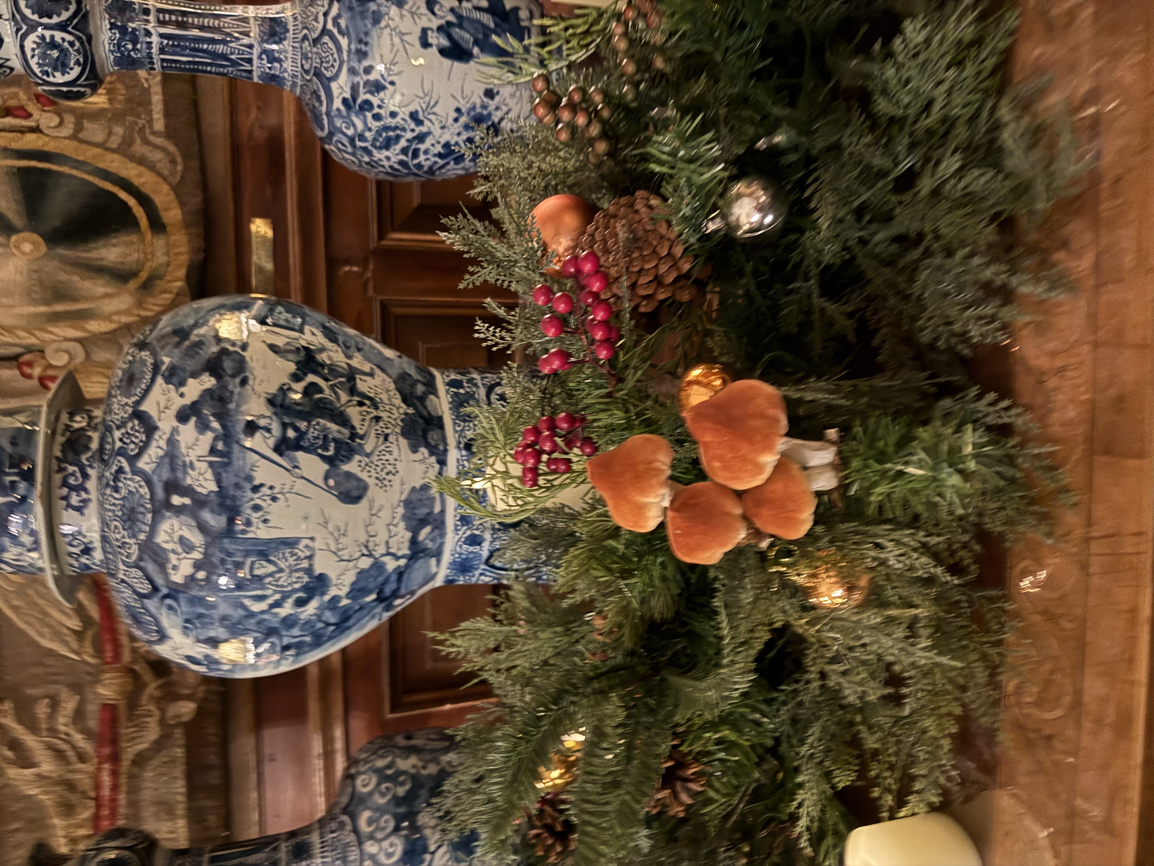 MADELINE CAN DECORATE YOUR HOME FOR THE HOLIDAYS — interior photograph 5 by Madeline’s Chic Interiors