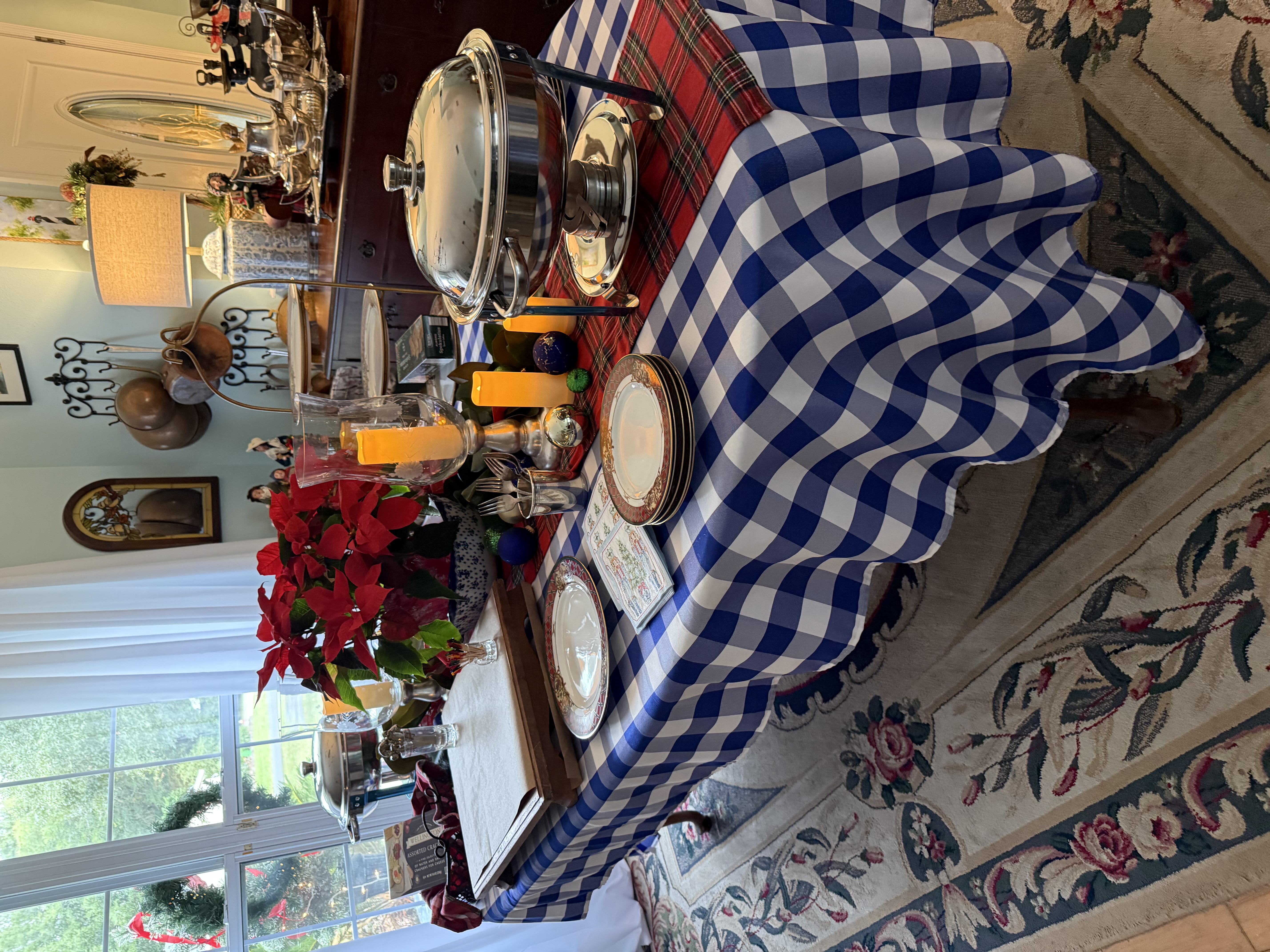 MADELINE CAN DECORATE YOUR HOME FOR THE HOLIDAYS — interior photograph 7 by Madeline’s Chic Interiors