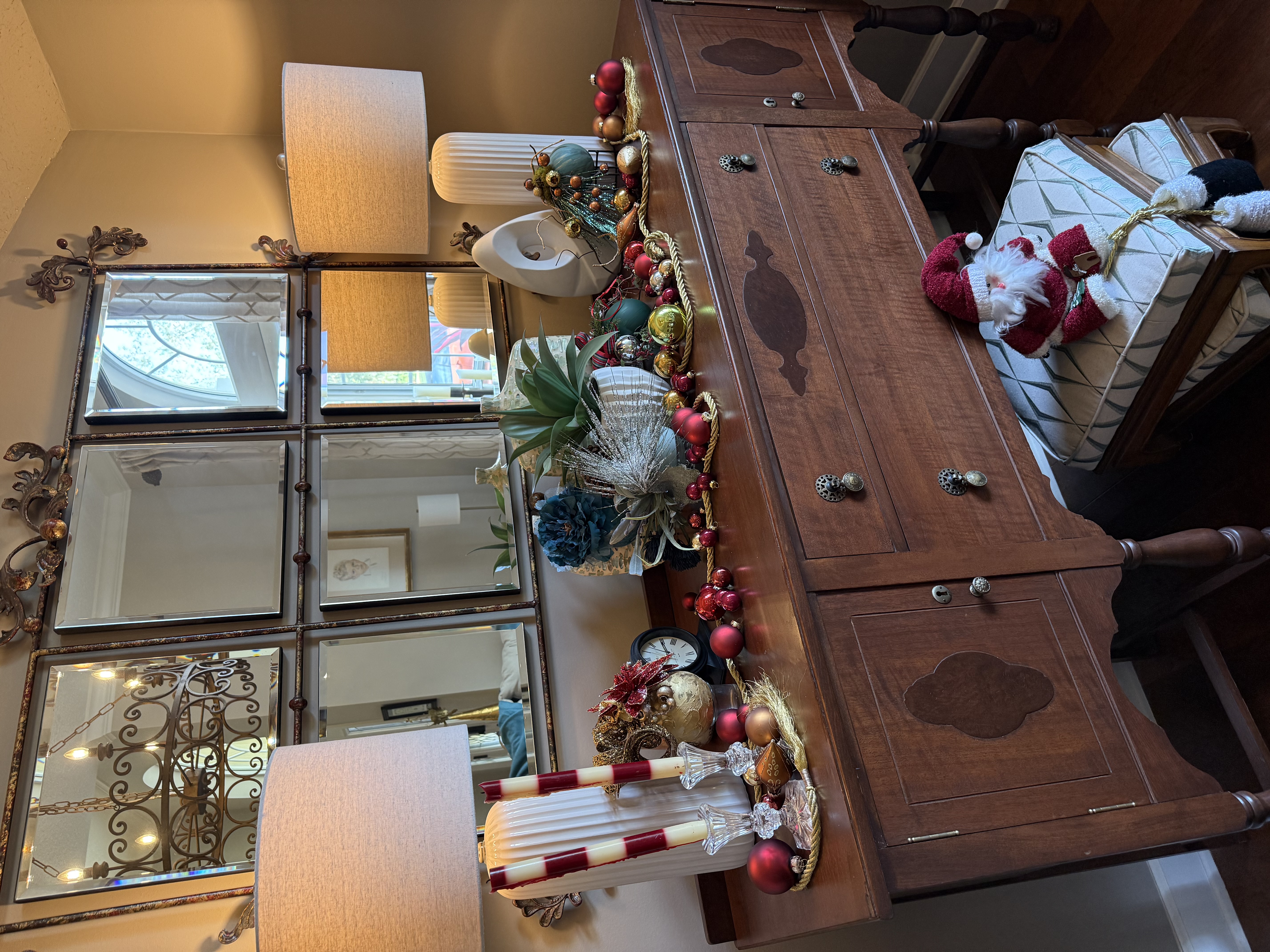 MADELINE CAN DECORATE YOUR HOME FOR THE HOLIDAYS — interior photograph 13 by Madeline’s Chic Interiors